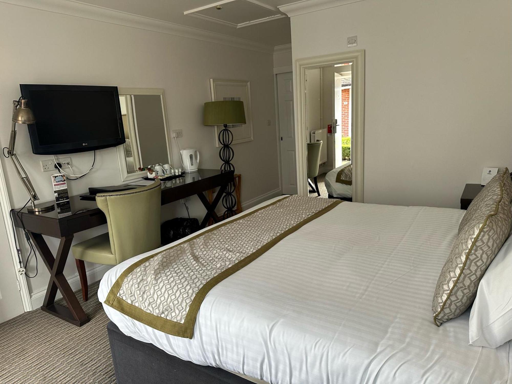 Best Western Priory Hotel Bury St. Edmunds Экстерьер фото
