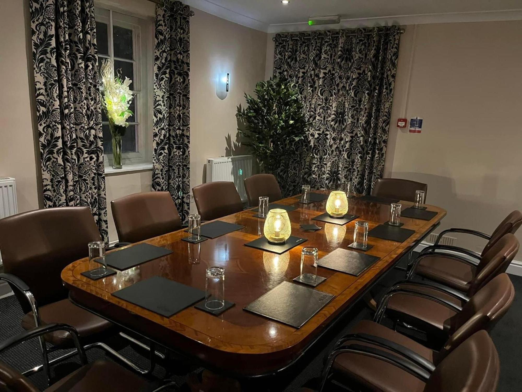 Best Western Priory Hotel Bury St. Edmunds Экстерьер фото